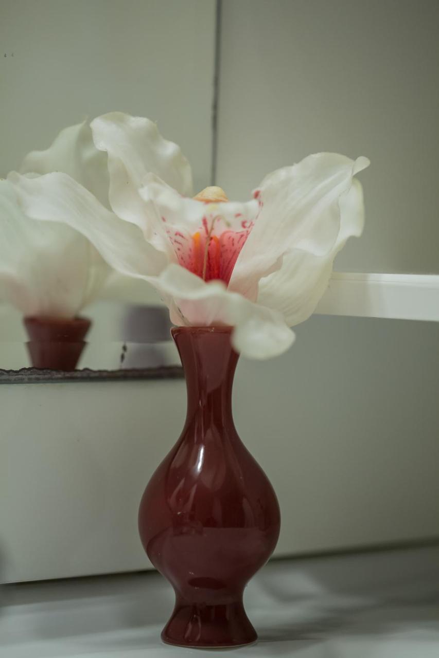 Corinth Iris Garden Retreat 아파트 호텔 외부 사진